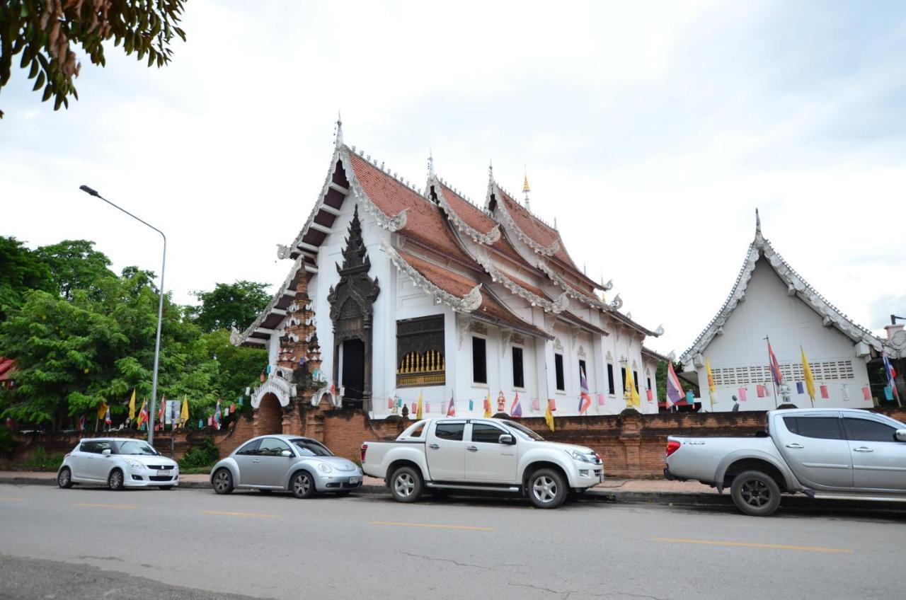 Fav Inn Town Chiang Mai Exterior foto