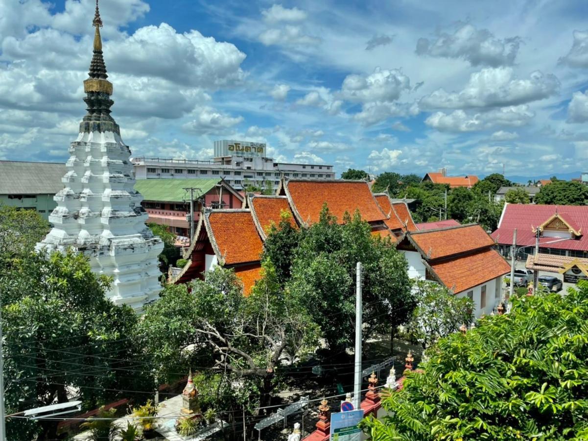 Fav Inn Town Chiang Mai Exterior foto